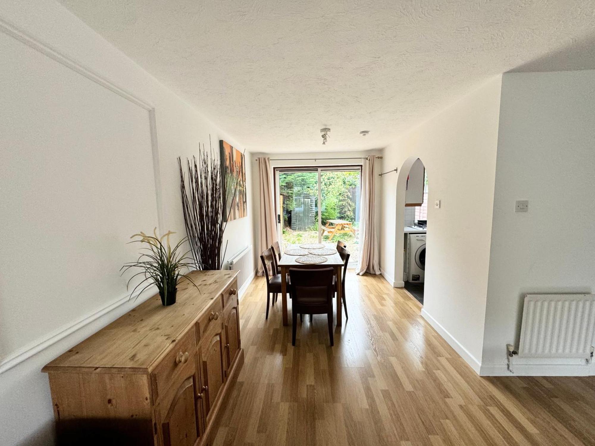 Apartament 3 Bed House With Parking And Garden Near Tower Bridge *